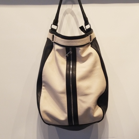 Express Handbags - Express Black & Beige Bag